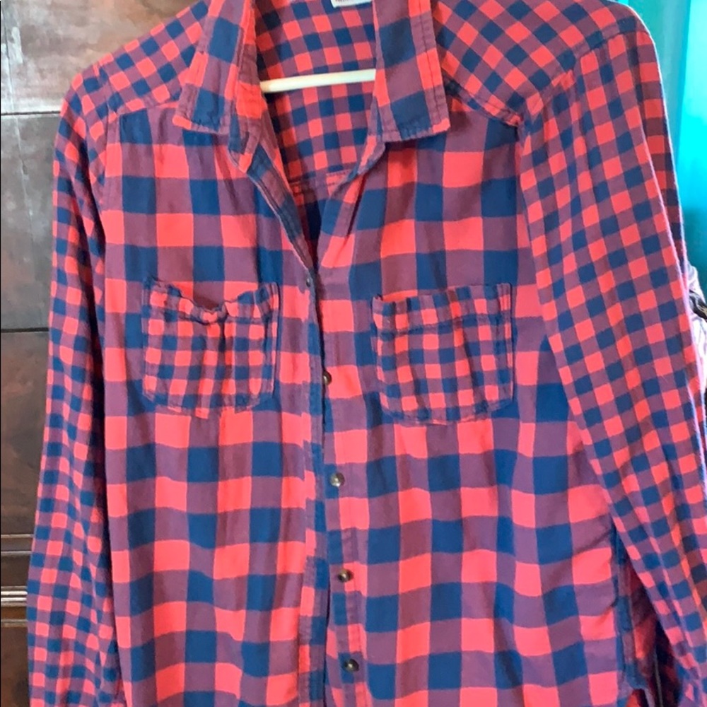 Hollister long sleeved shirt
